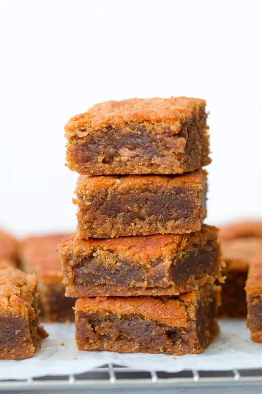 Blondies de mantequilla de almendras